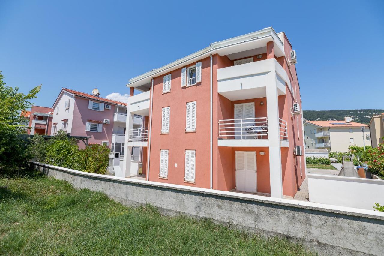 Apartments Melania & Antonia Baska  Ngoại thất bức ảnh