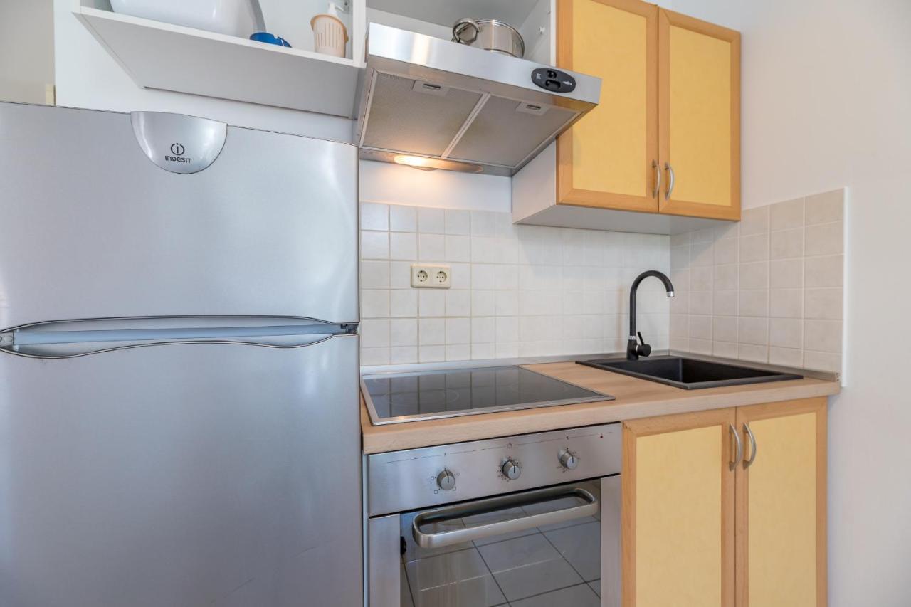 Apartments Melania & Antonia Baska  Ngoại thất bức ảnh